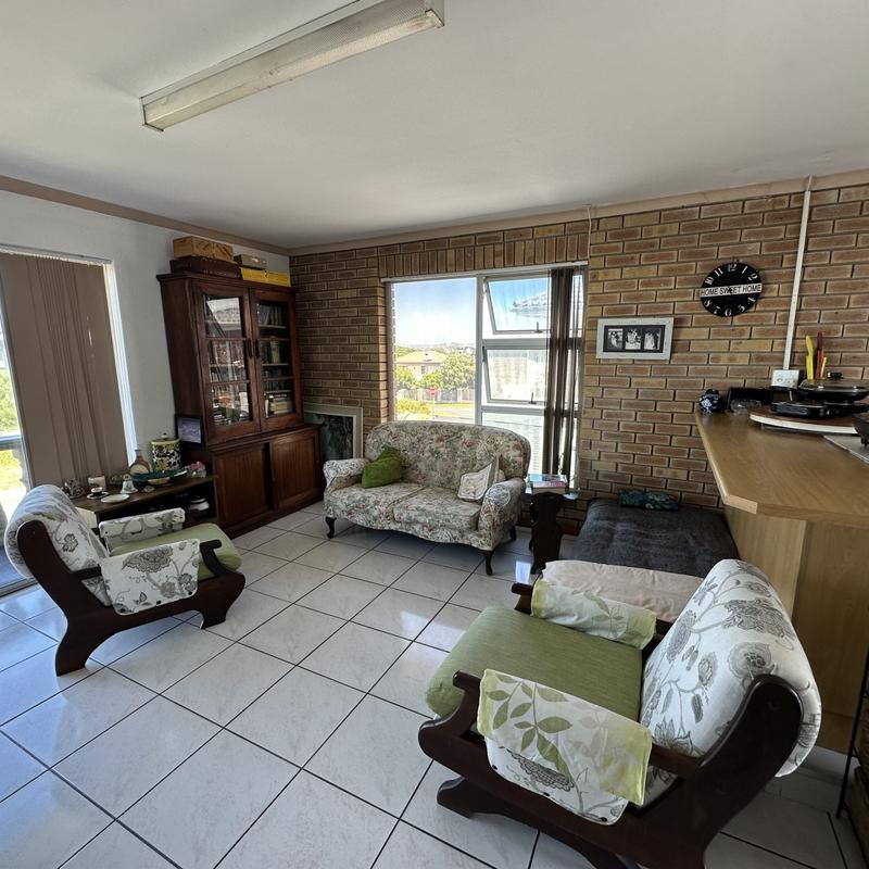 6 Bedroom Property for Sale in Hersham Western Cape